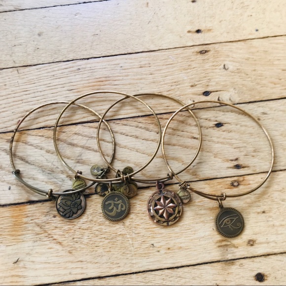 4 Alex and ani bracelet - Picture 1 of 2
